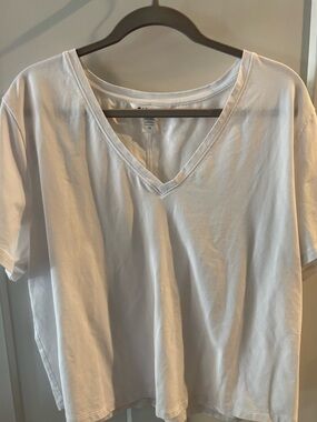 Athleta White V-Neck Short Sleeve Tee.  New no tags. Cotton/spandex